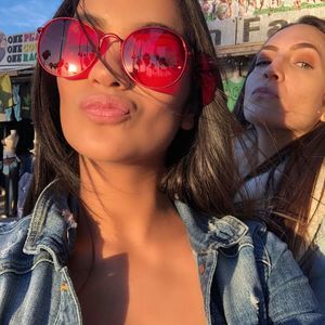 Meet your Posher, Andrea